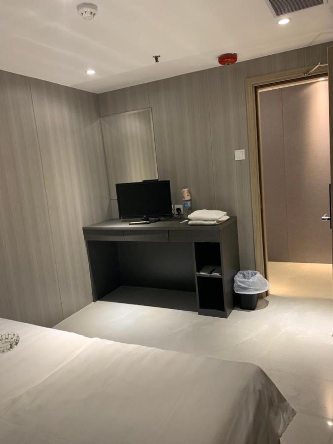 J Guest house *
