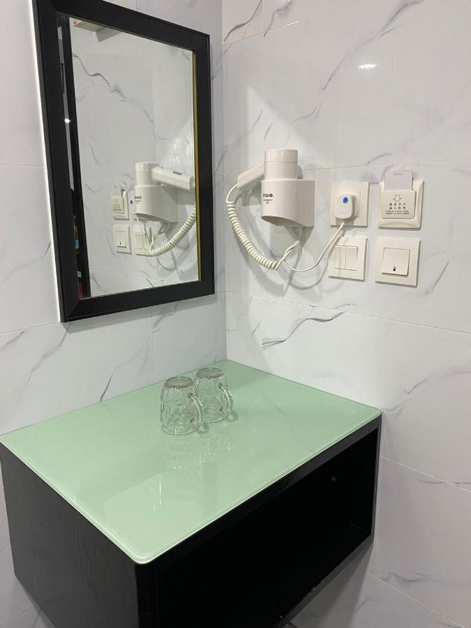 Gasthof Vienna Block D Reception 10th Floor Block D *