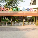 Noah\'S Ark Hotel & Resort