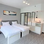 Grand Bay View Hotel