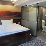 J Link Hotel