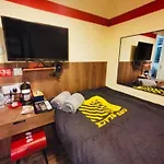 Cindy Hostel