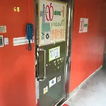 Abs Hotel