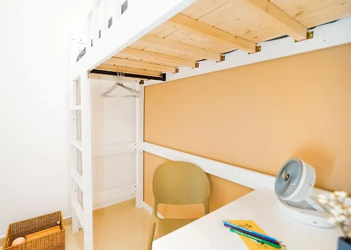 Shared Room At Lockhart Road 414