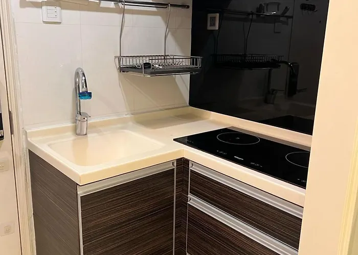 Guest Room In Wan Chai