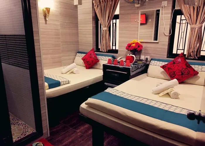 First Inn Hotel & Guest House Reception At 10Th F, Block E