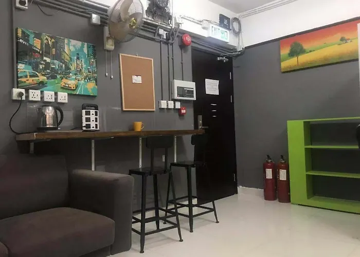 Hi Backpackers (Hong Kong Hostel Group)