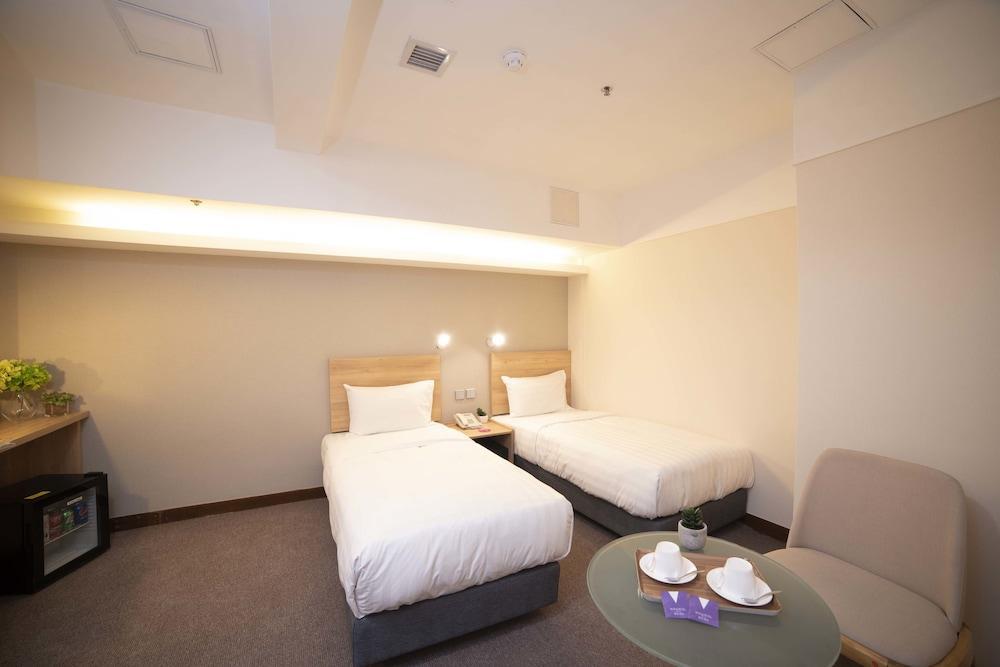 Minimal Avenue Hotel 3*