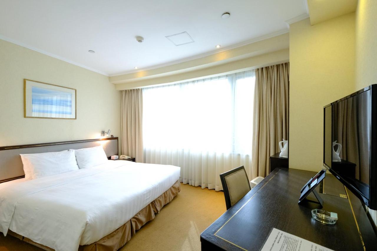 Hotel South Pacific
