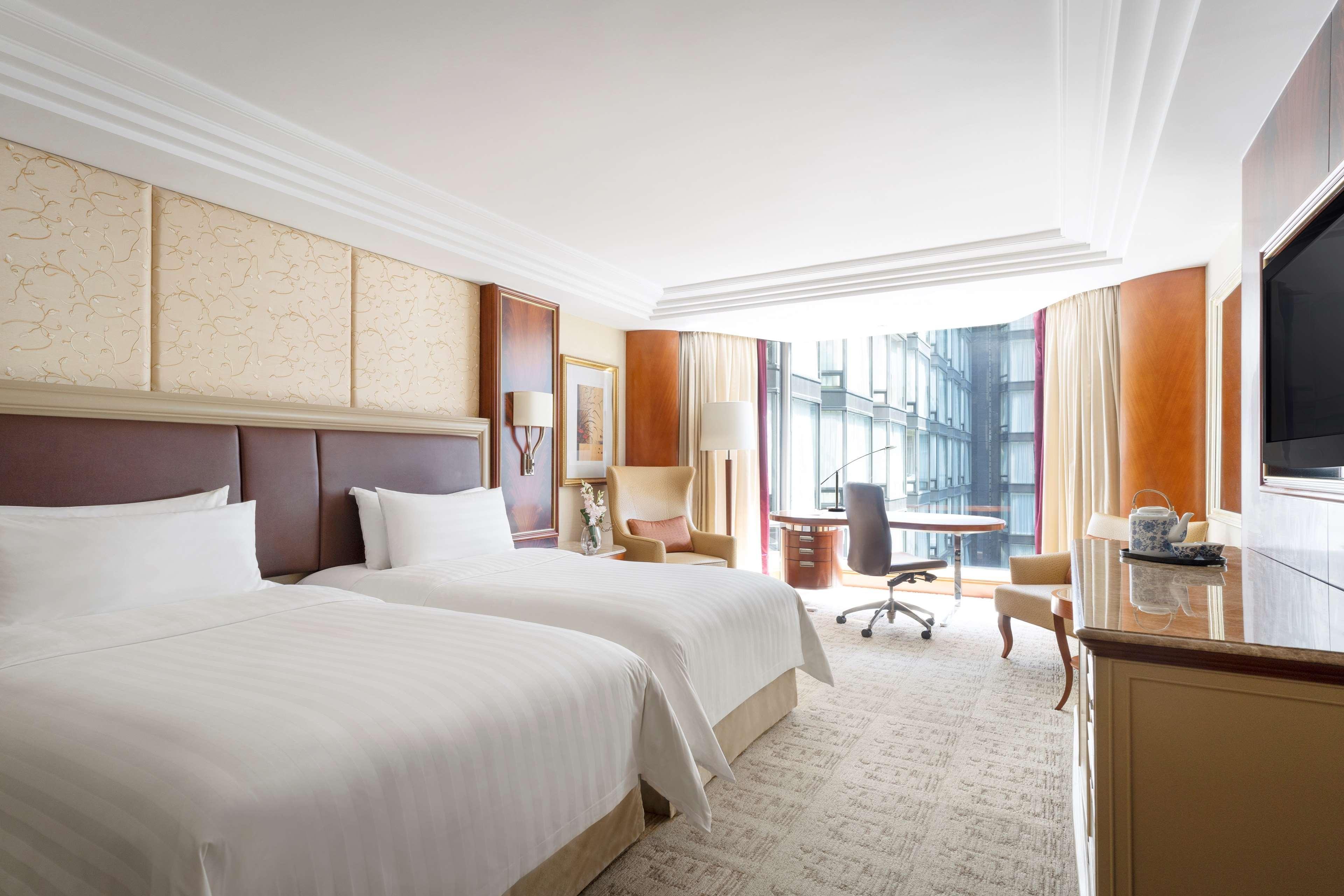 Hotel Kowloon Shangri-la,