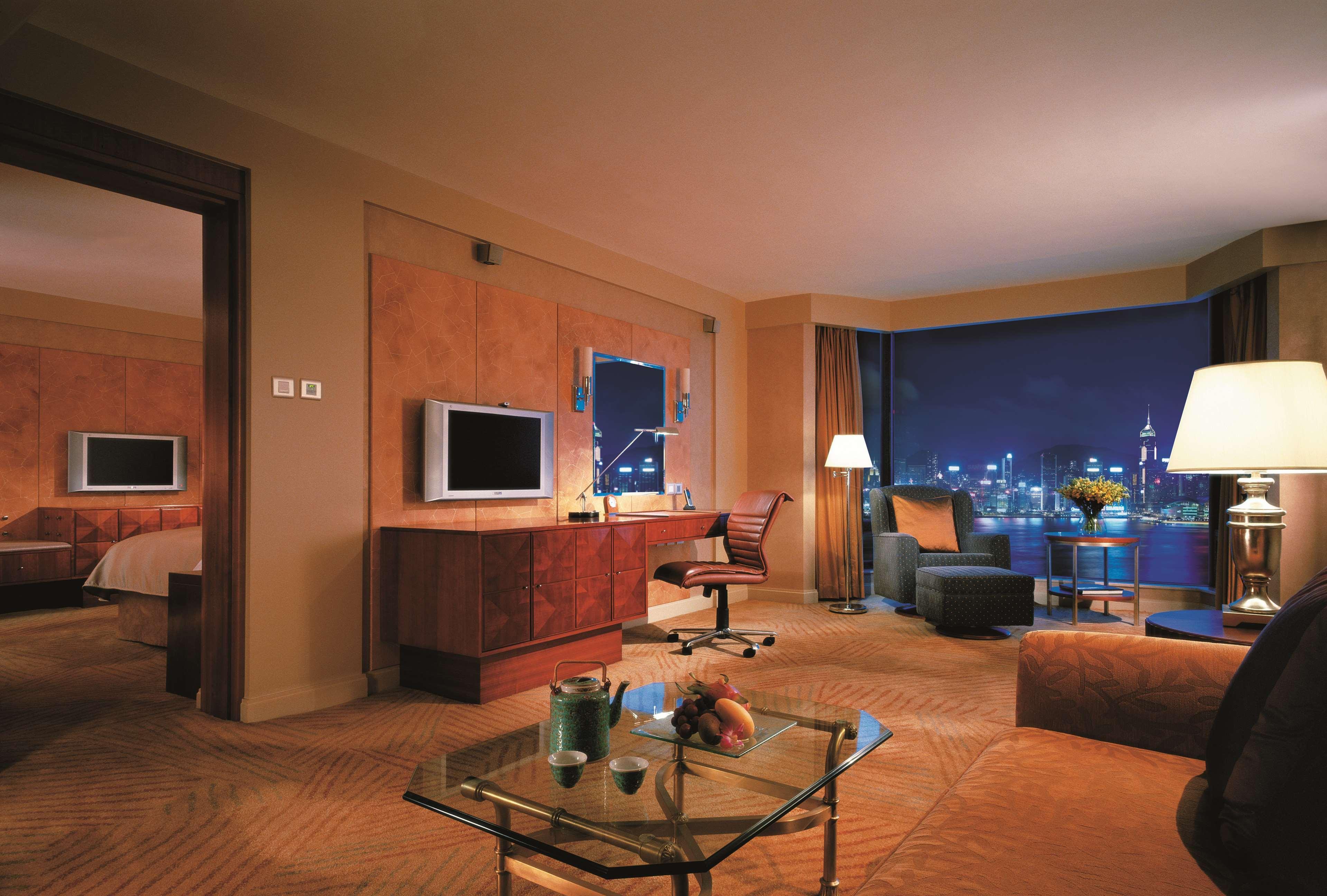 Kowloon Shangri-la,