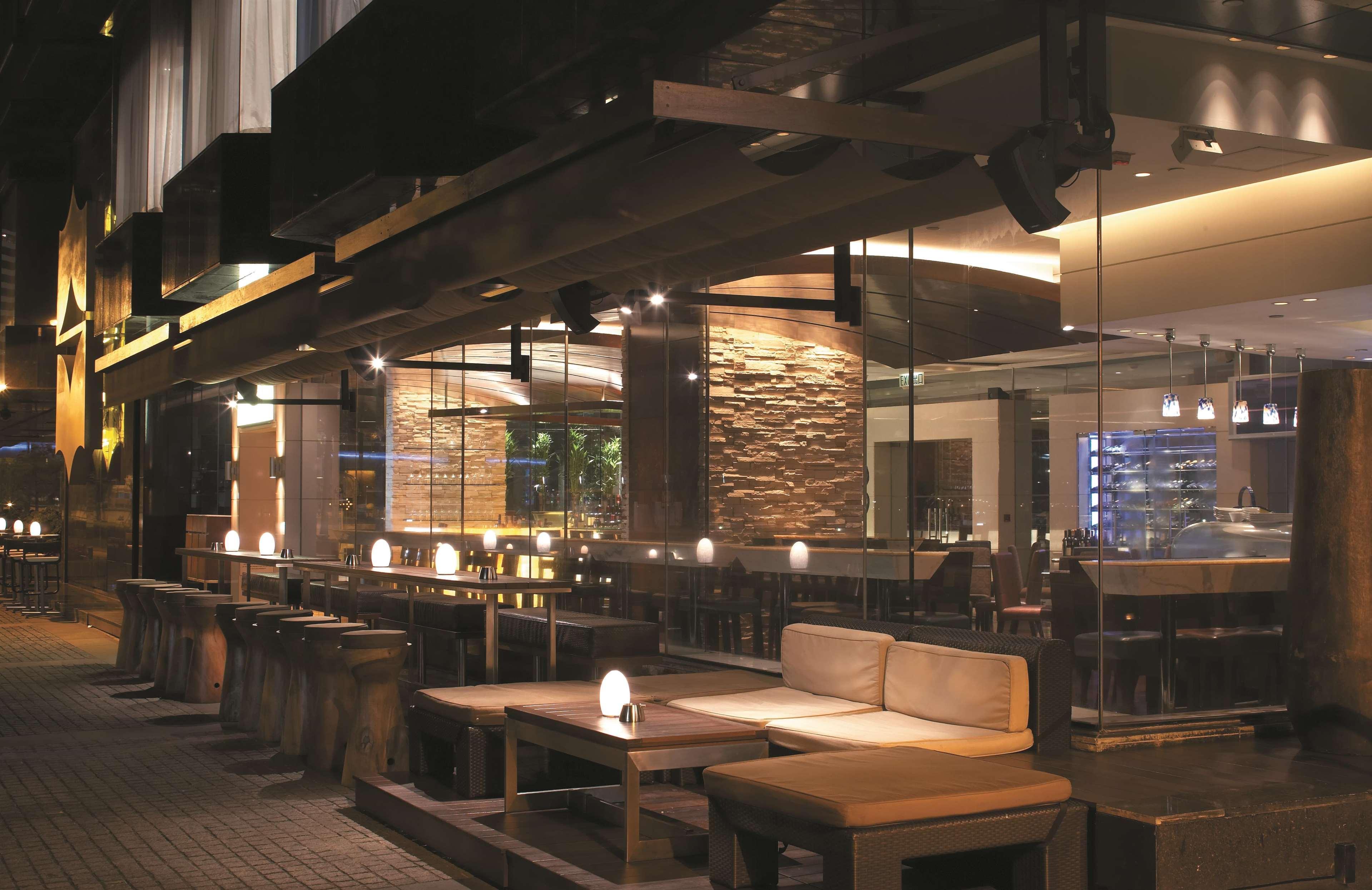 Hotel Kowloon Shangri-la,