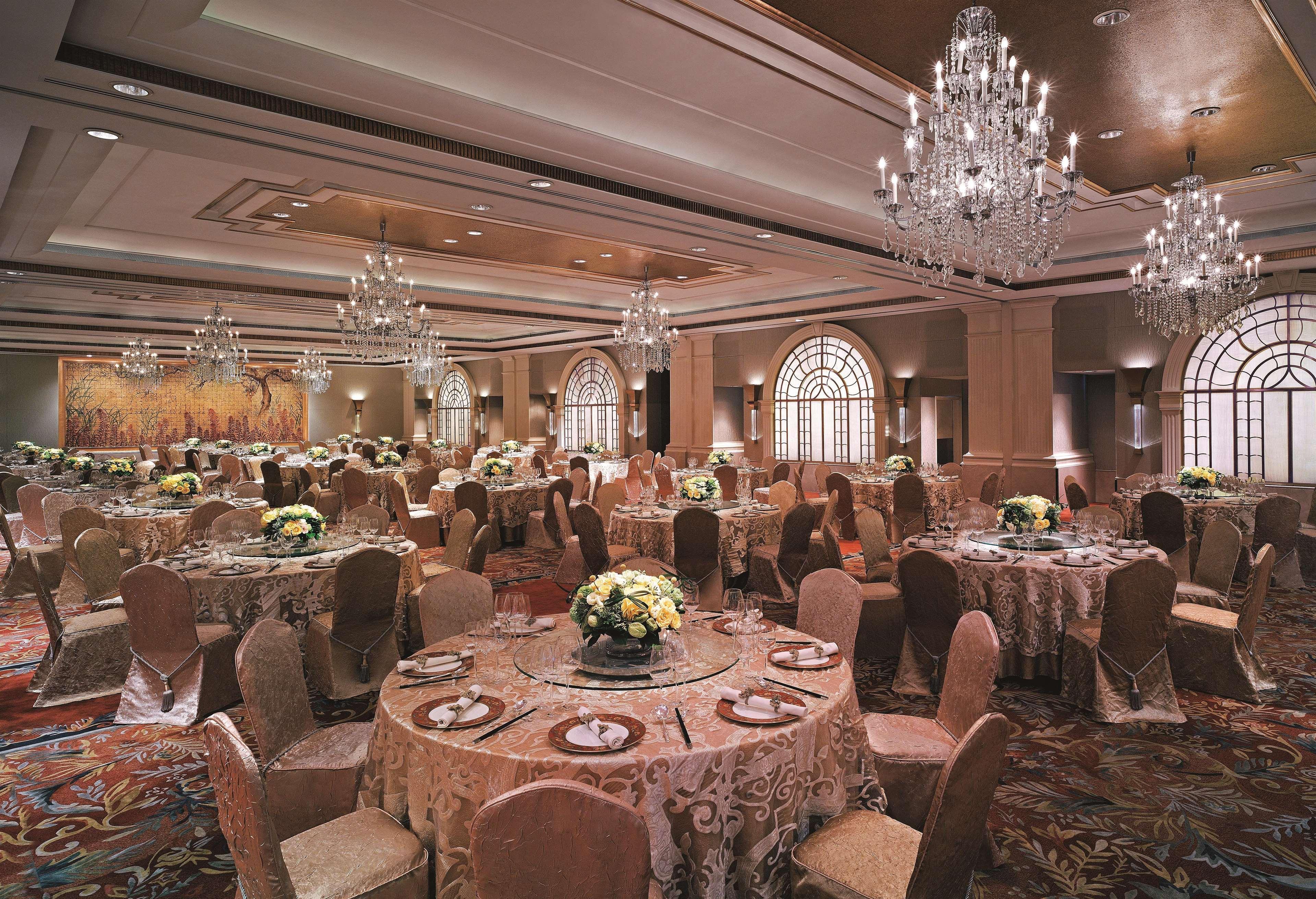 Kowloon Shangri-la, Hong Kong