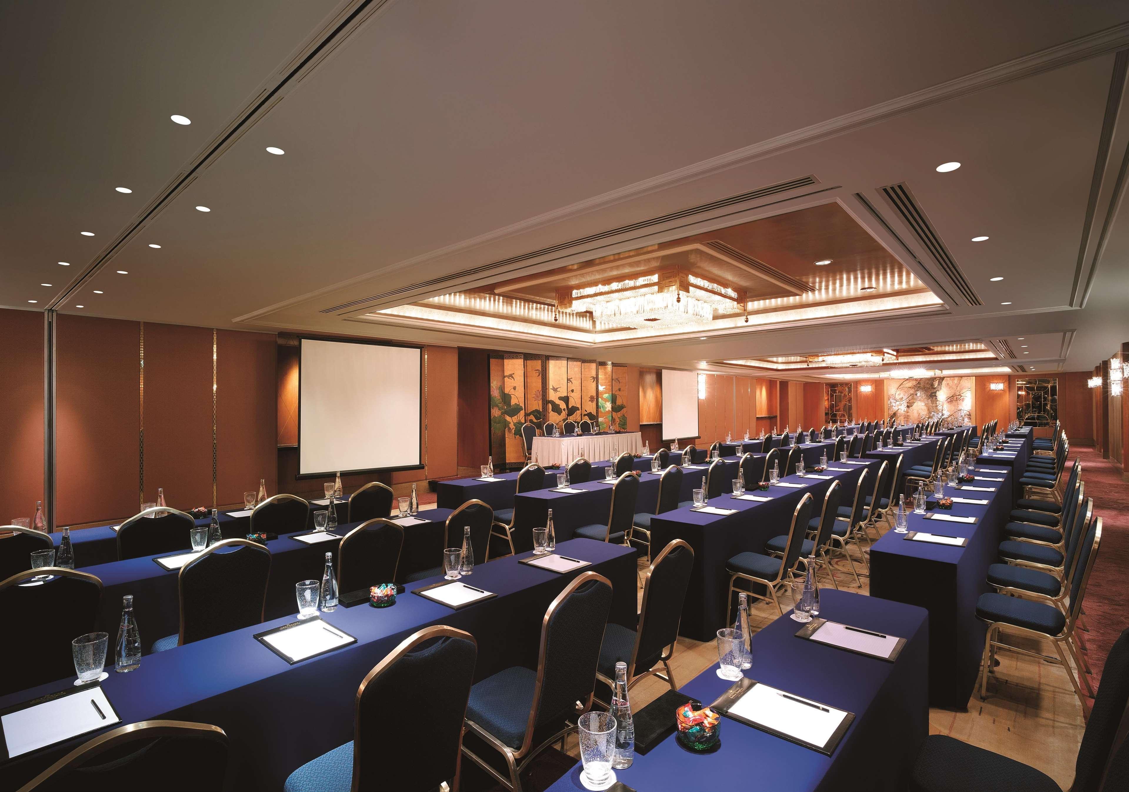 Hotel Kowloon Shangri-la,