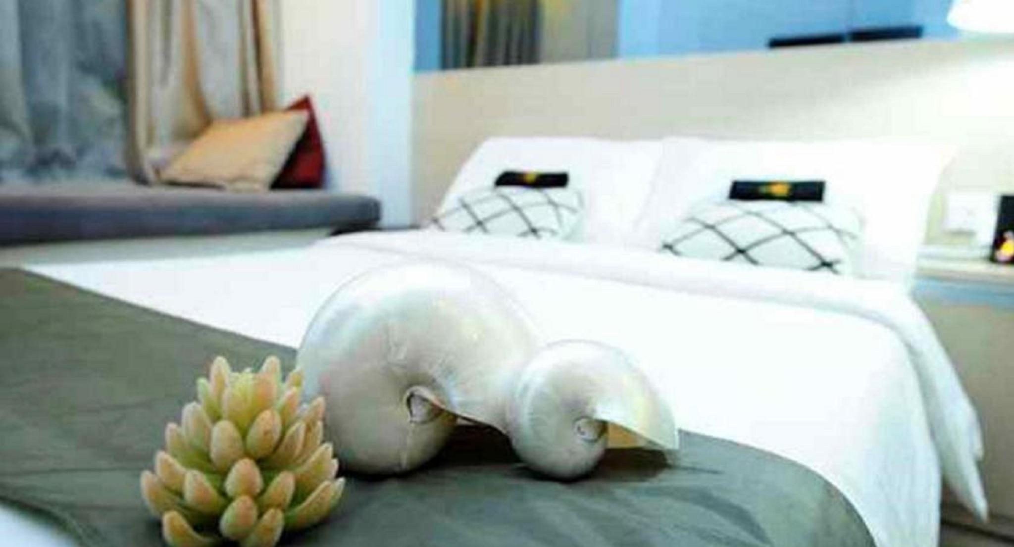 M1 Hotel