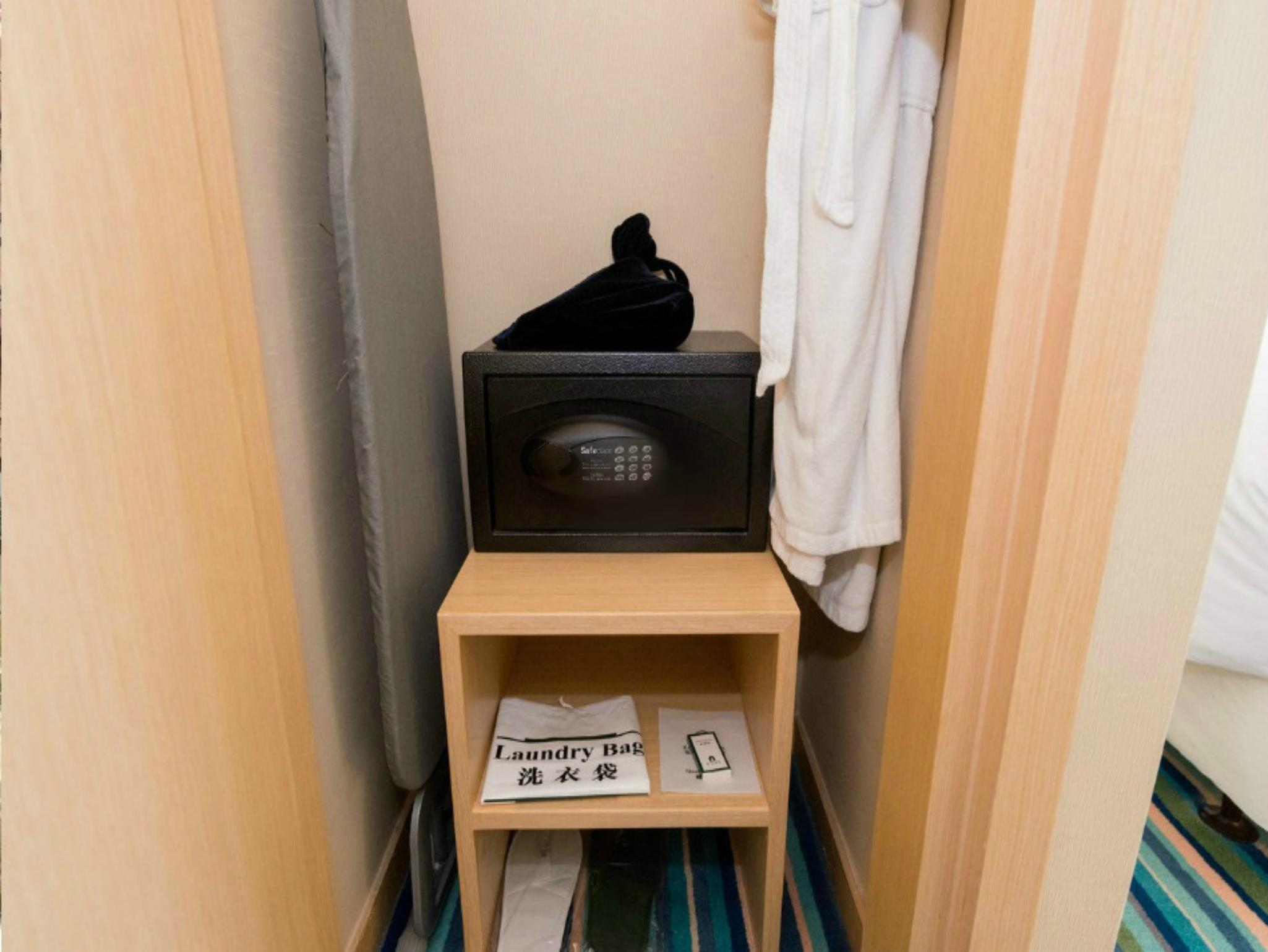 Hotel Panda 4*
