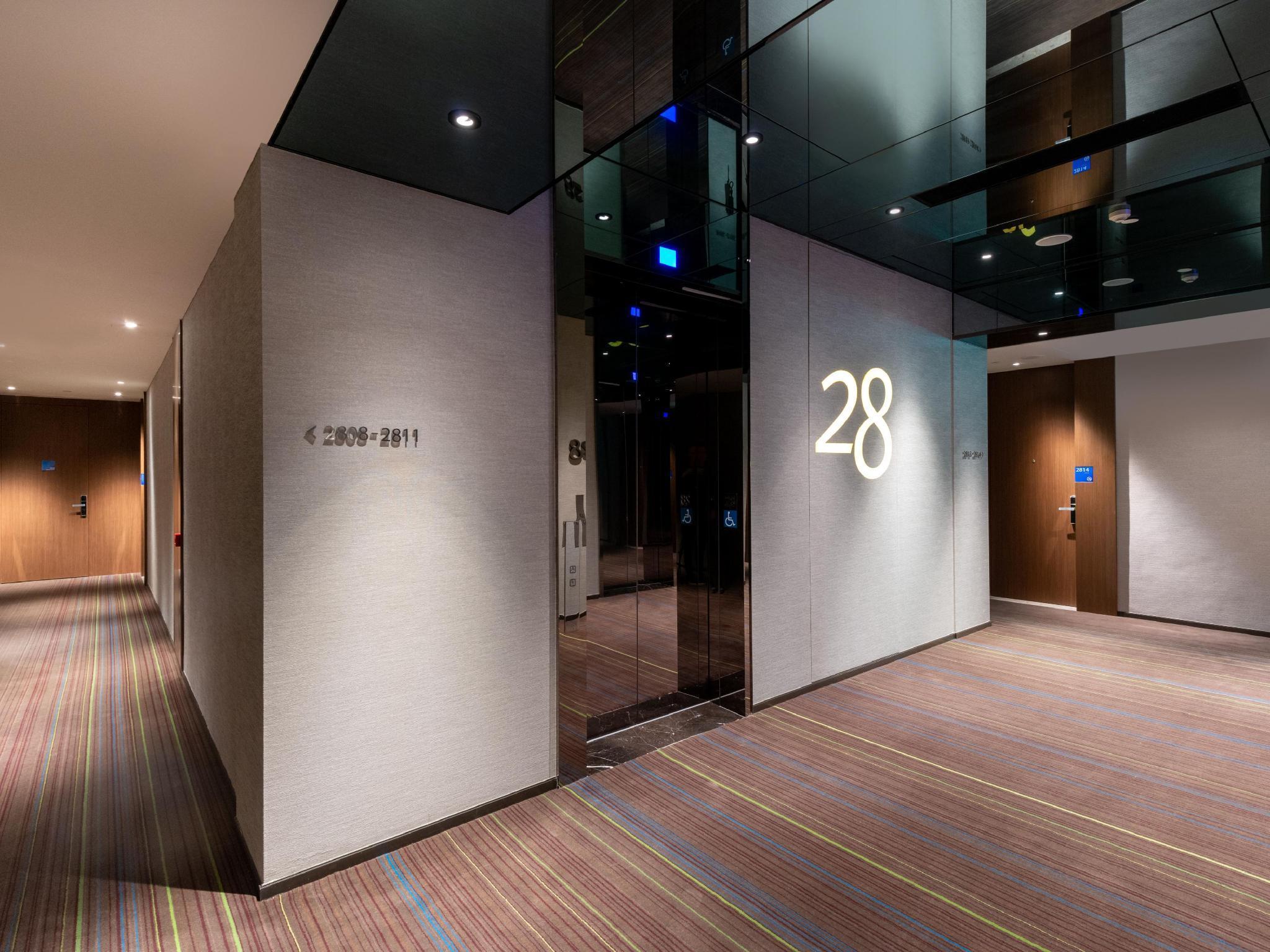 Express Kowloon Cbd2 By Ihg Hotel Hong Kong