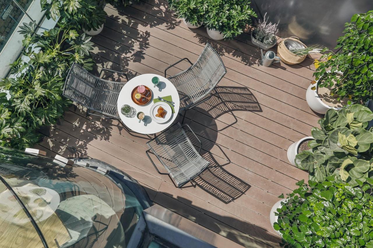 Urbanwood Ap Lei Chau Hotel 4*