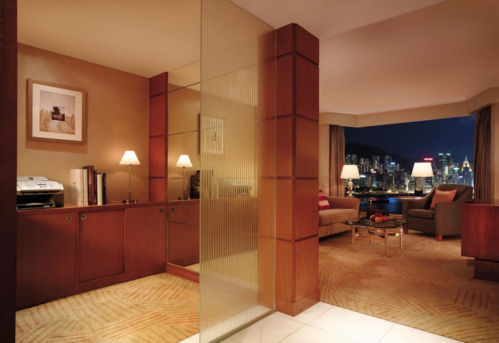 Kowloon Shangri-la,