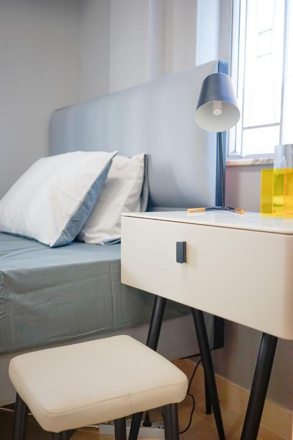 Student - 290 Hennessy Road Hostel *
