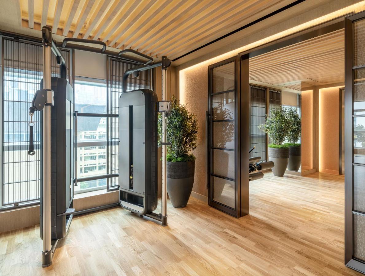 Hotel Lanson Place Causeway Bay,