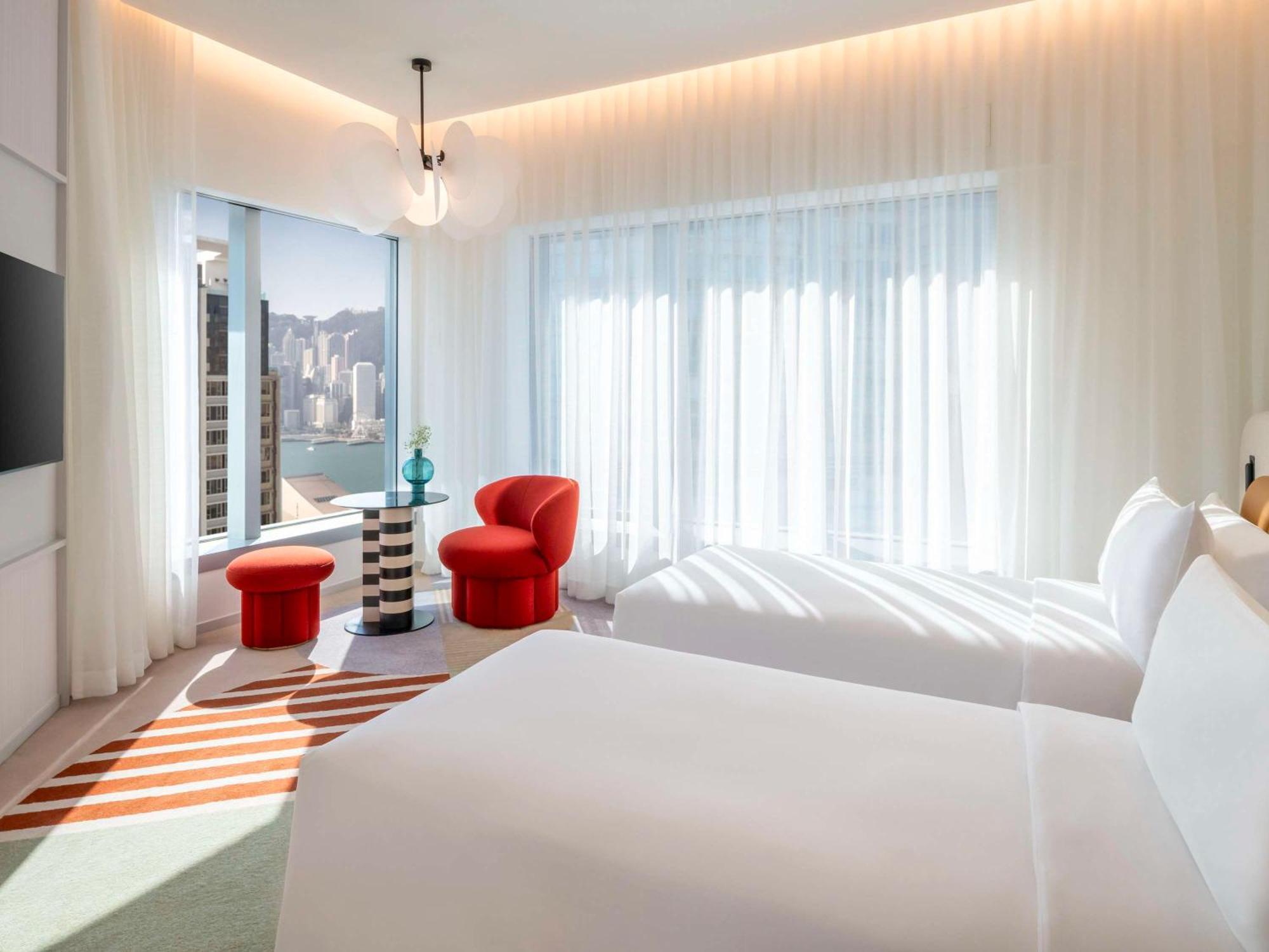 Mondrian 5*