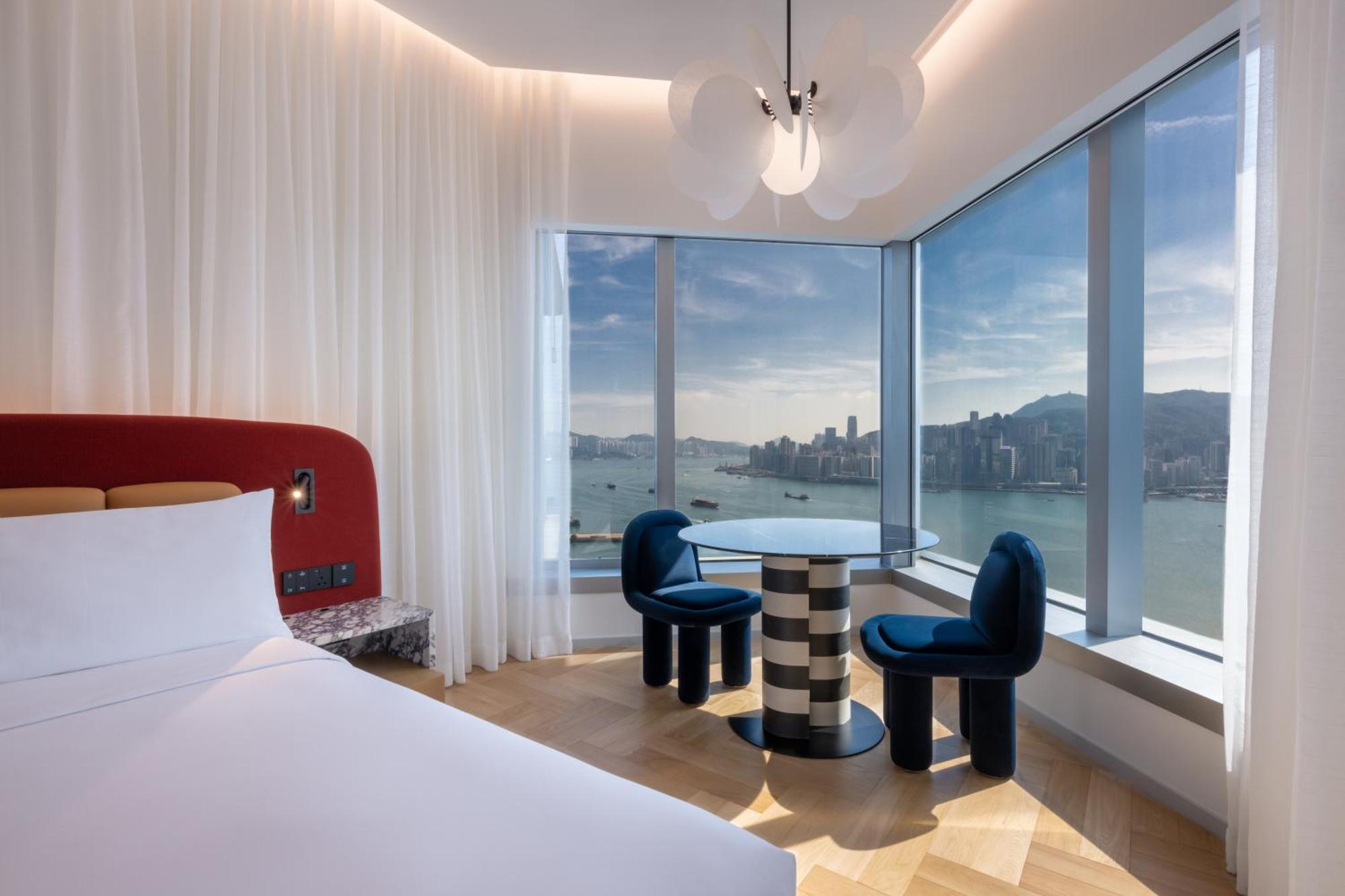 Mondrian 5*
