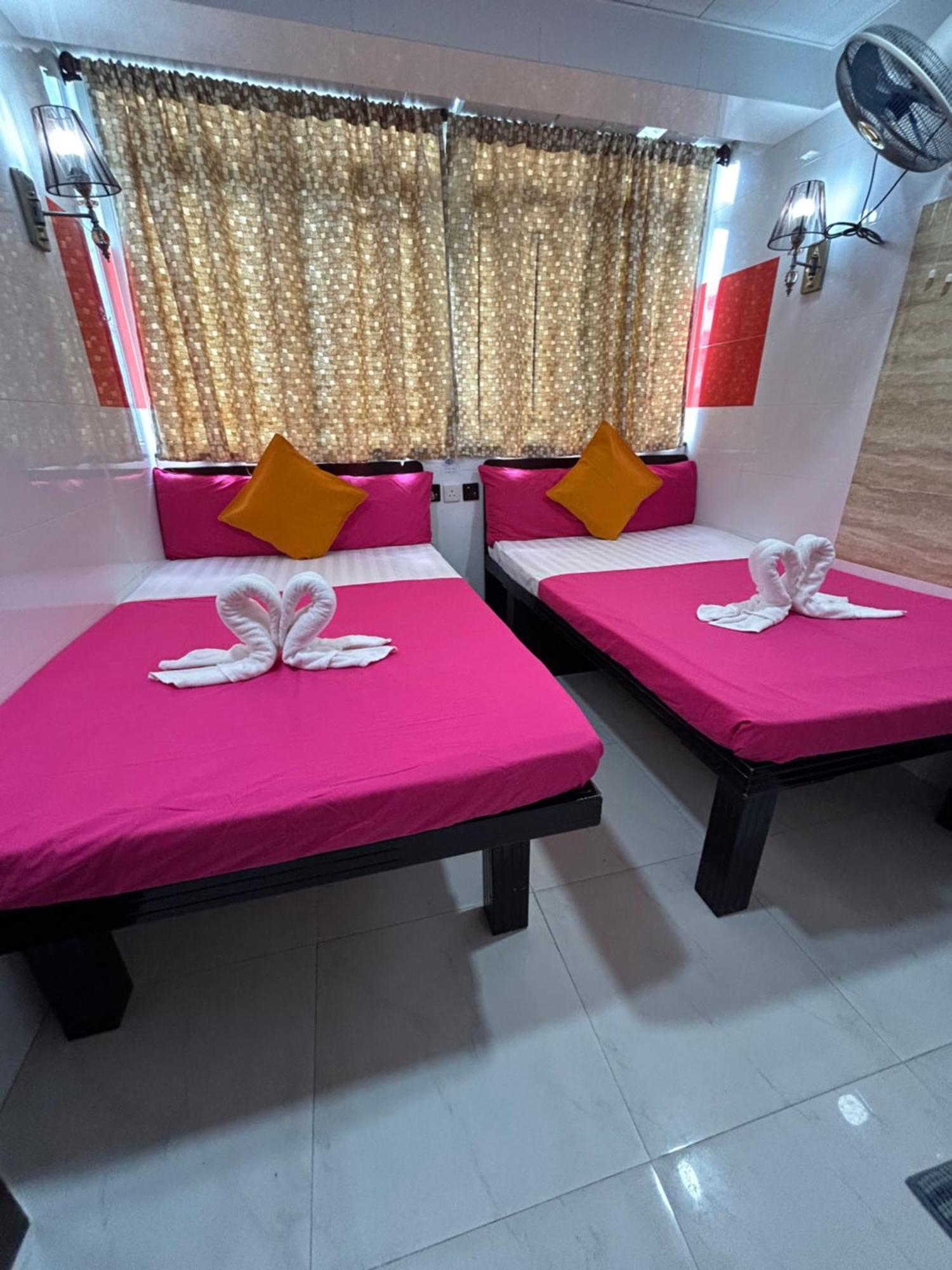 Guest house Manila Lounge *