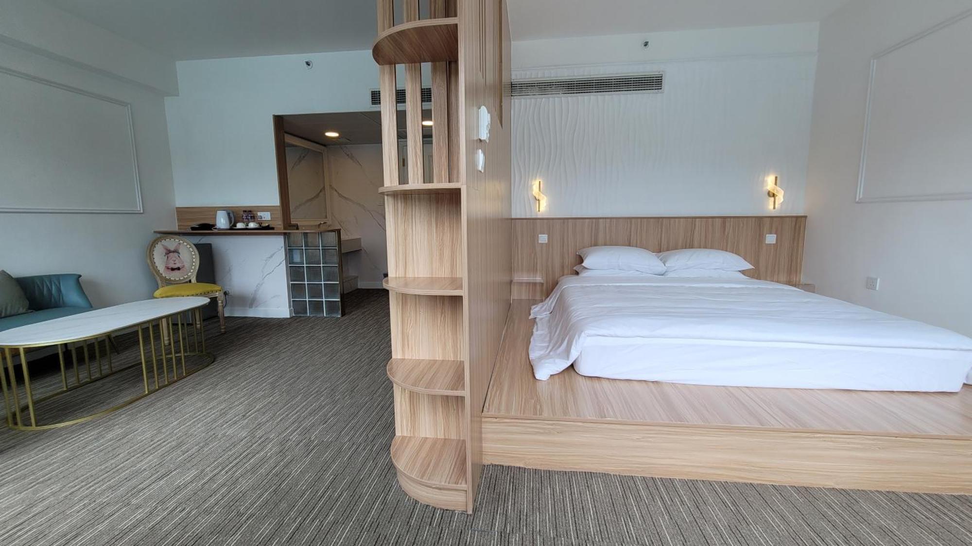 Grand Bay View 4* Hong Kong