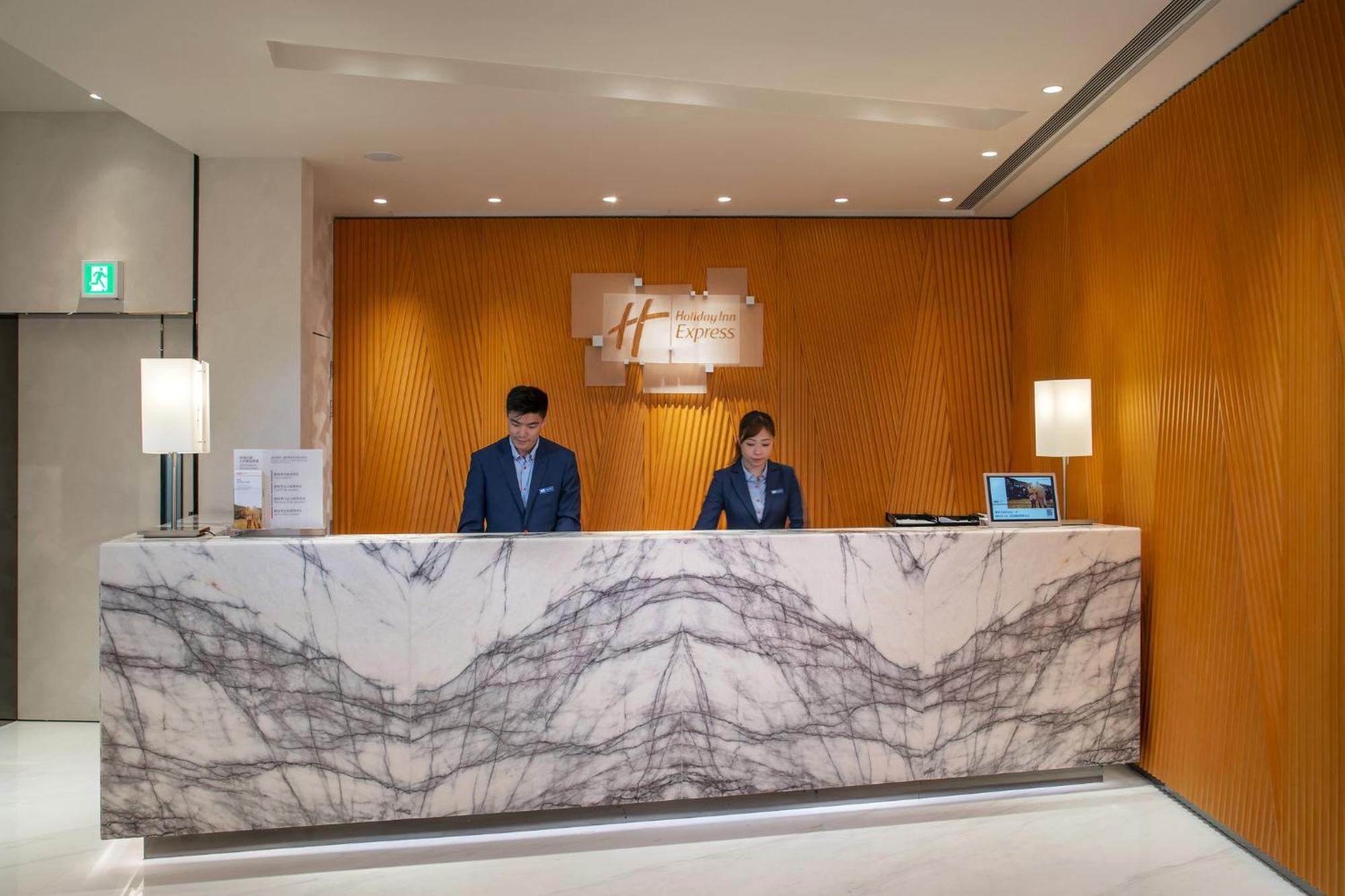 Express Kowloon Cbd2 By Ihg 3*