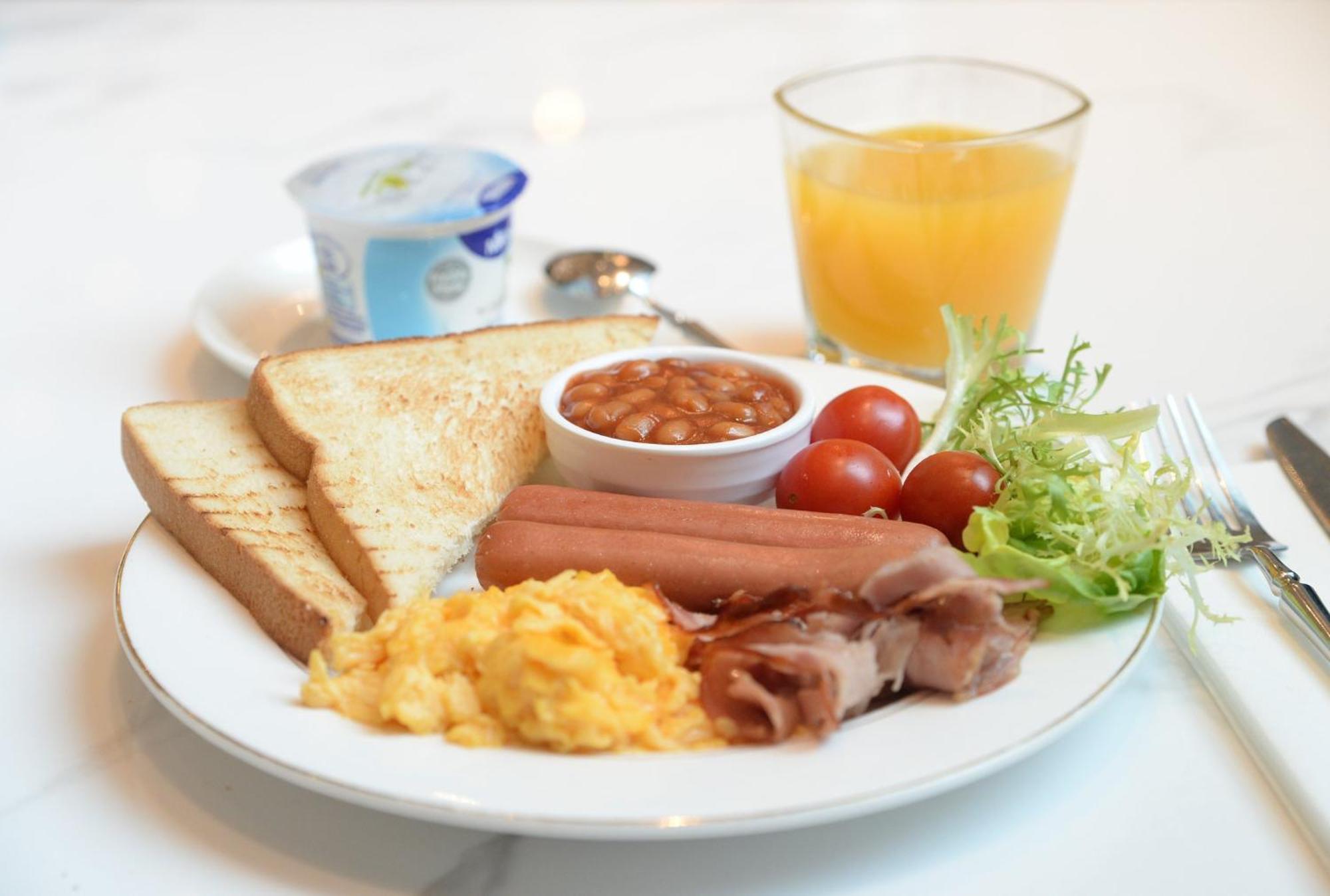 Express Kowloon Cbd2 By Ihg Hotel 3*