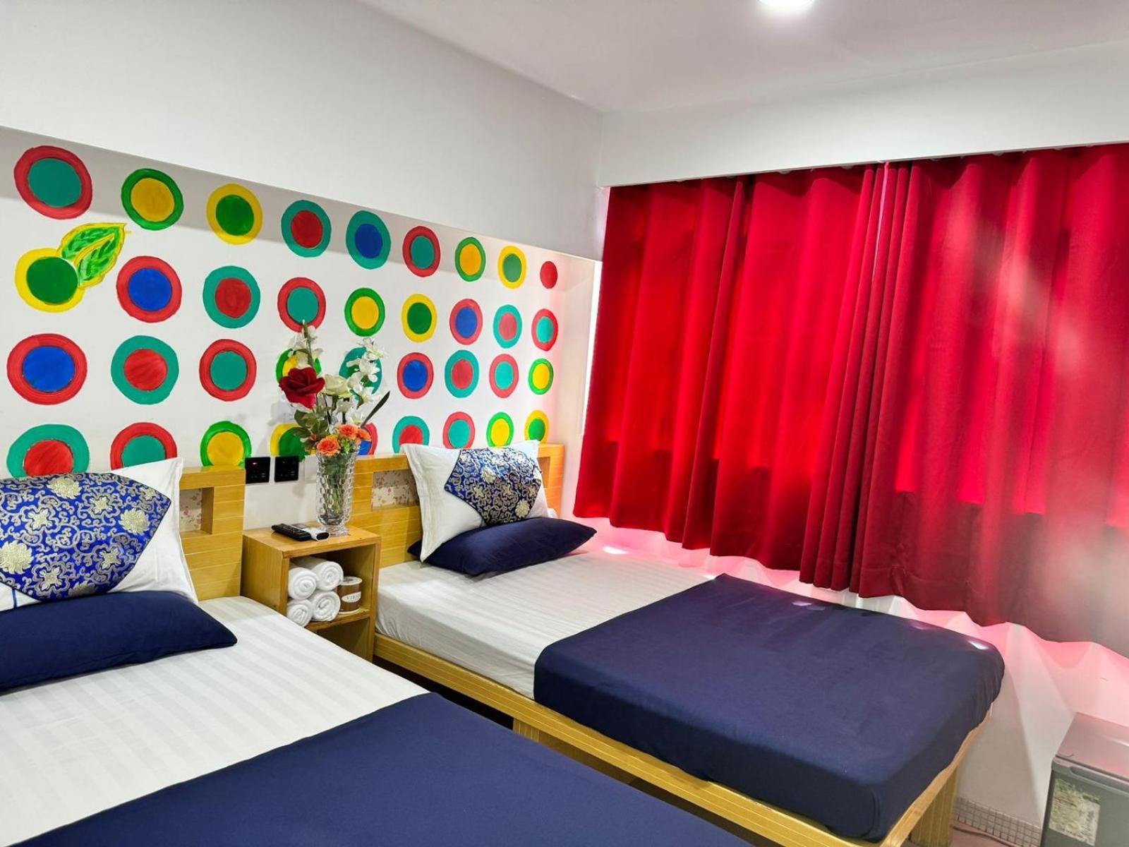 Manila Lounge Guest house *