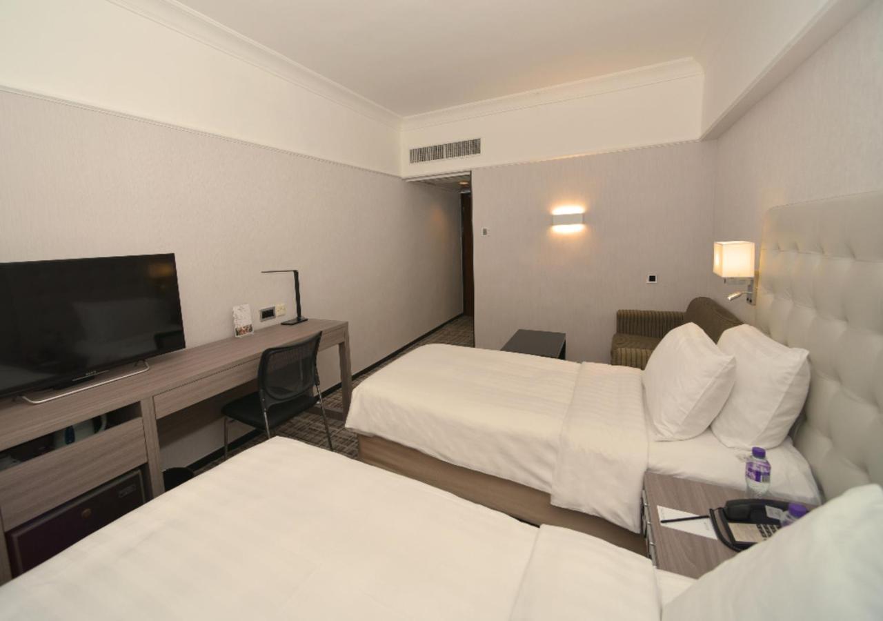 Panda 4* Hong Kong