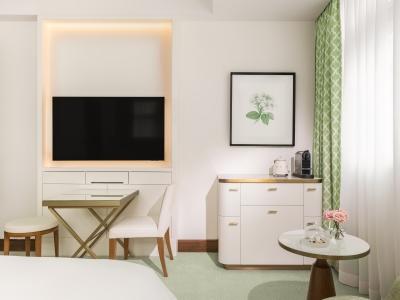 Hotel Lanson Place Causeway Bay, Hong Kong