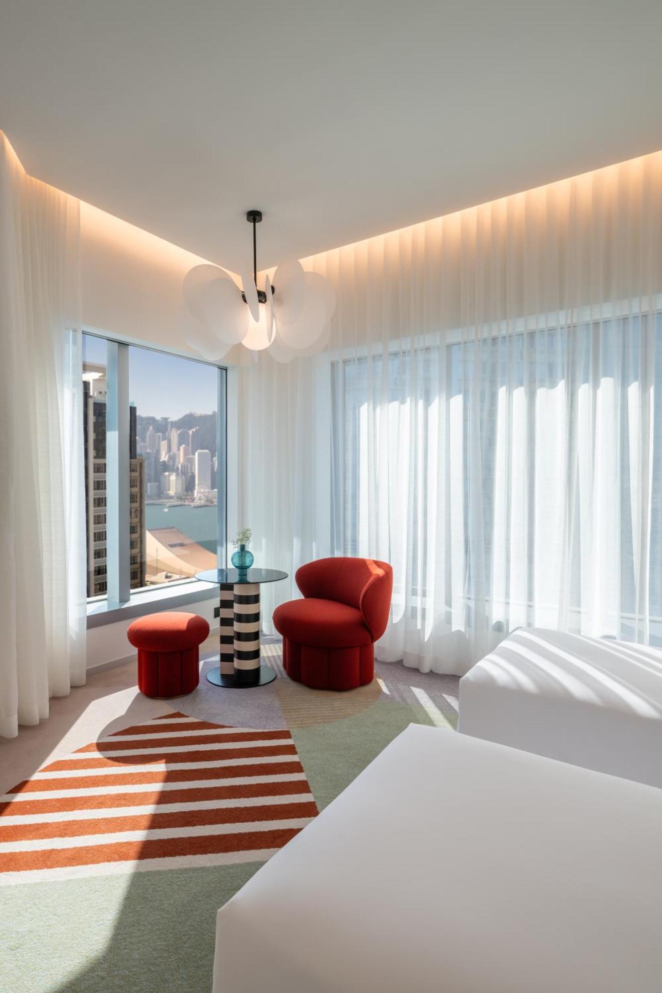 Mondrian Hotel 5*