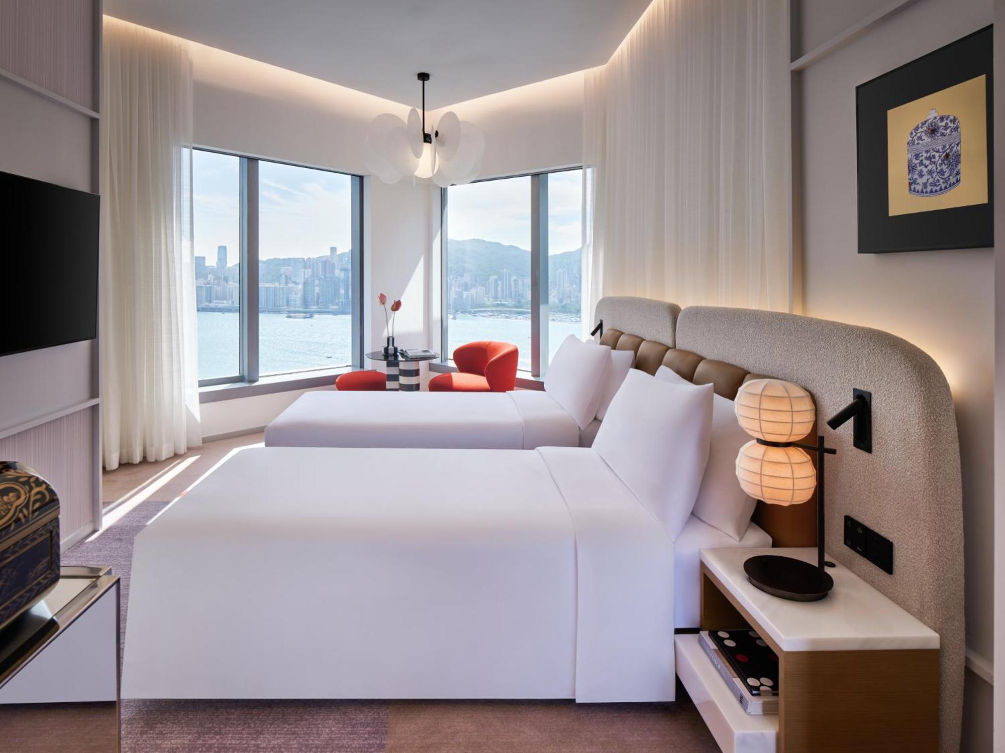 Mondrian Hotel 5*