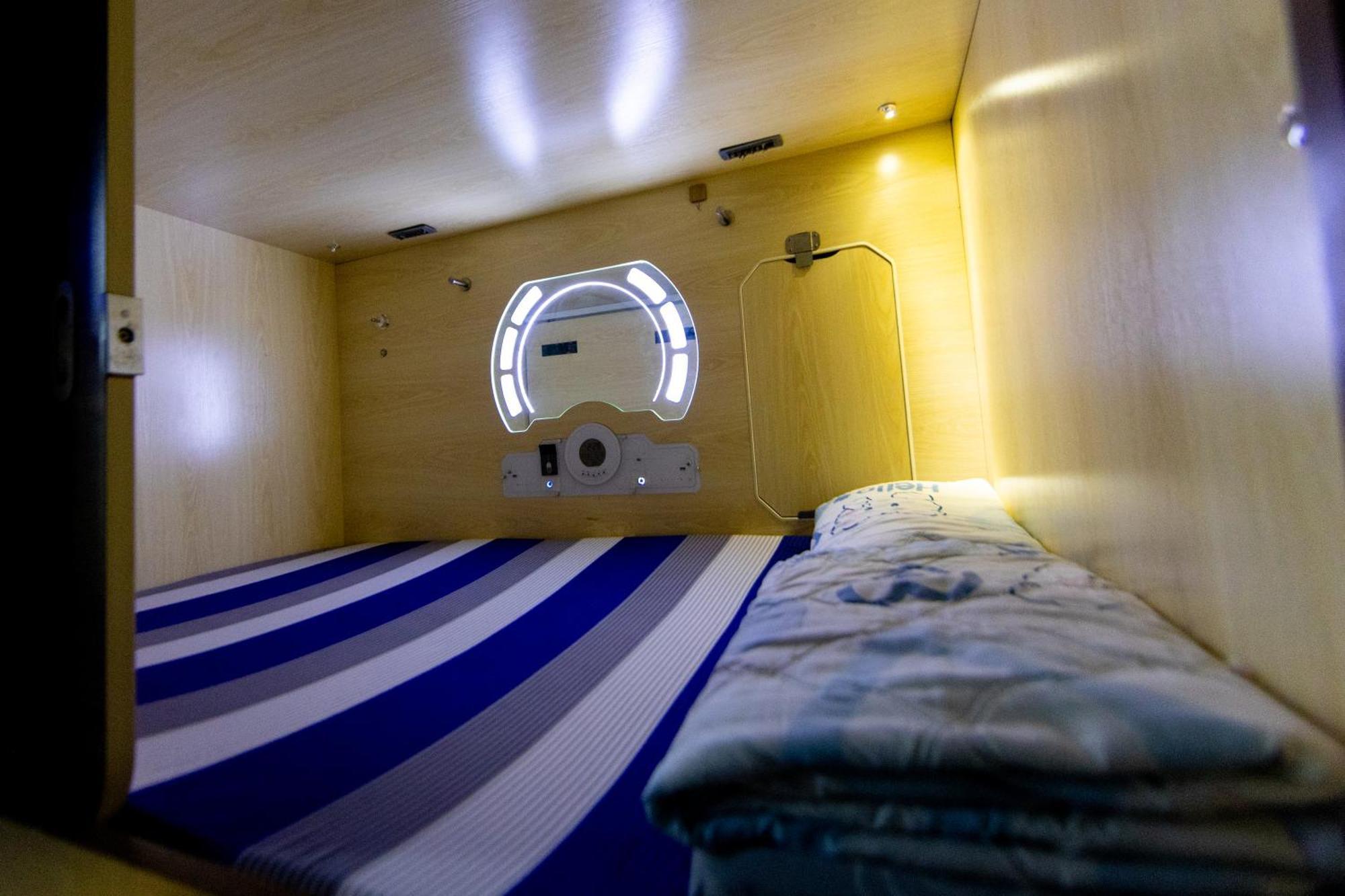 Capsule hotel Starway Capsules Hong Kong