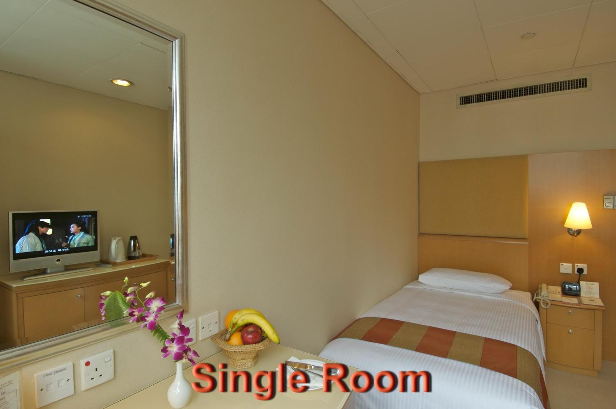 Hotel The Salisbury - Ymca Of 4*