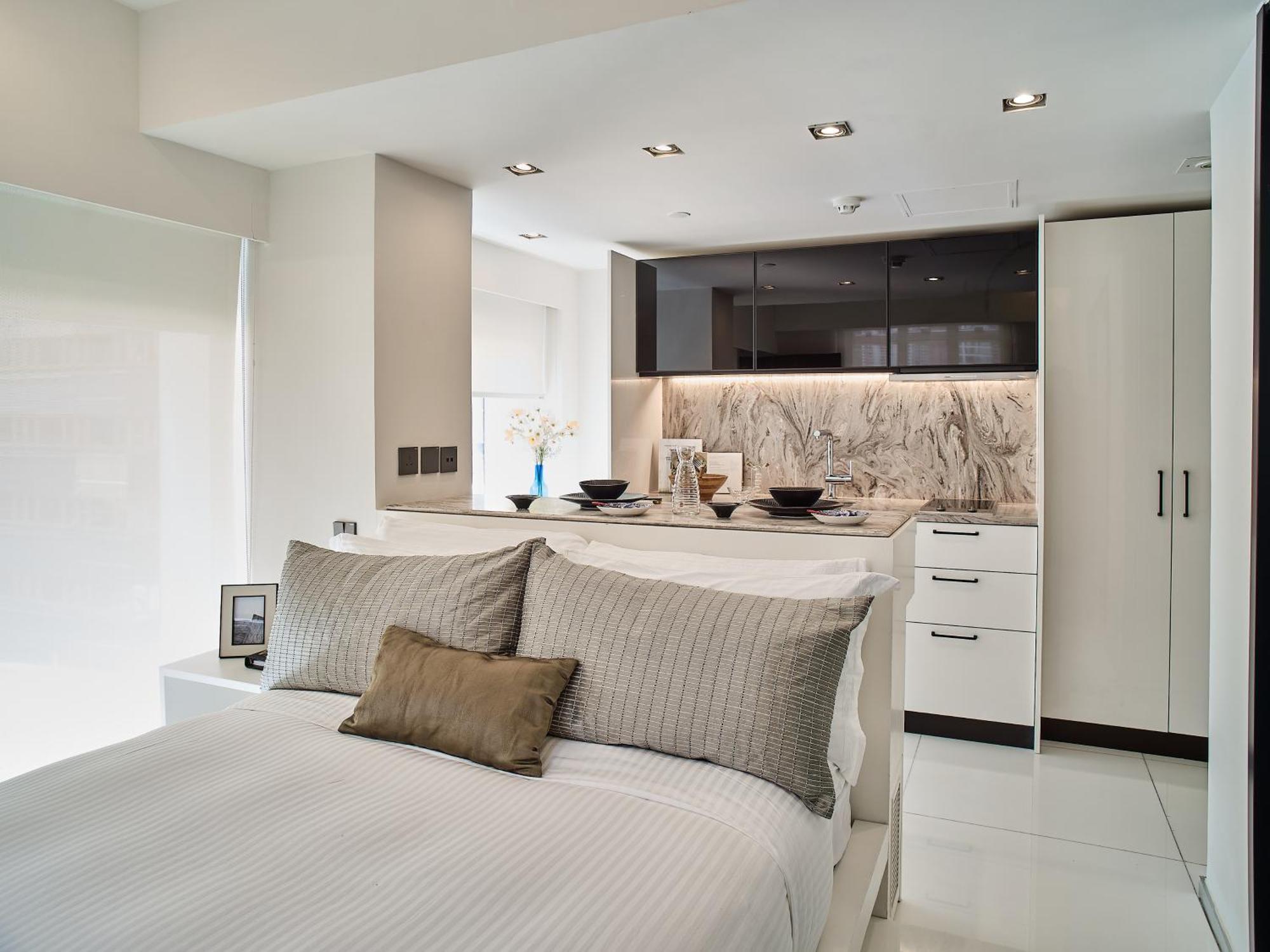 V Causeway Bay Aparthotel 4*