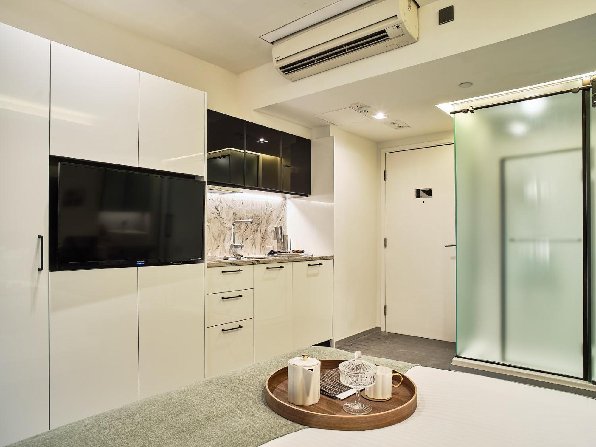V Causeway Bay