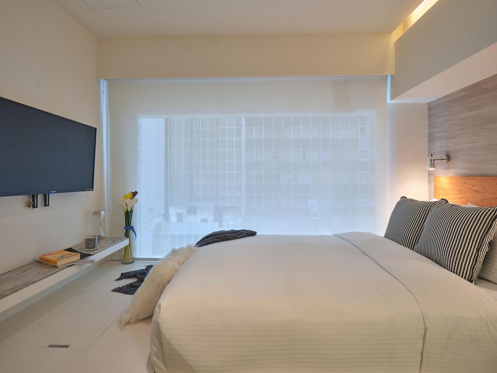 V Causeway Bay Aparthotel 4*