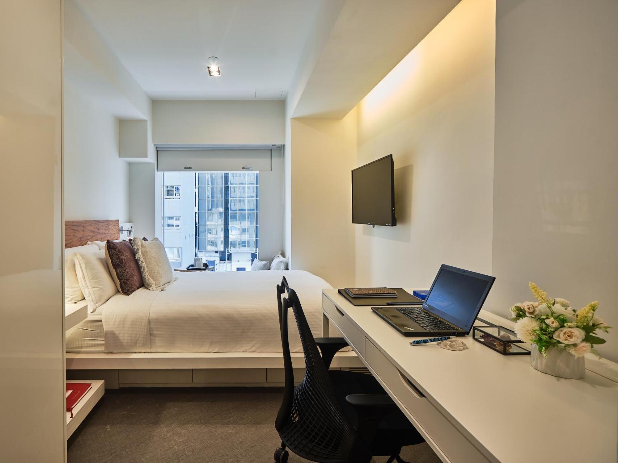 V Causeway Bay Aparthotel 4*