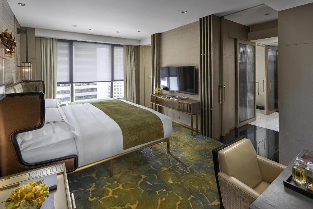 The Landmark Mandarin Oriental, Hotel