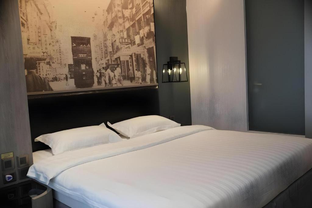 Hotel M1 North Point 3*