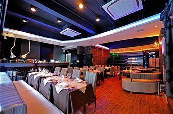 Hotel Vela Boutique 4*