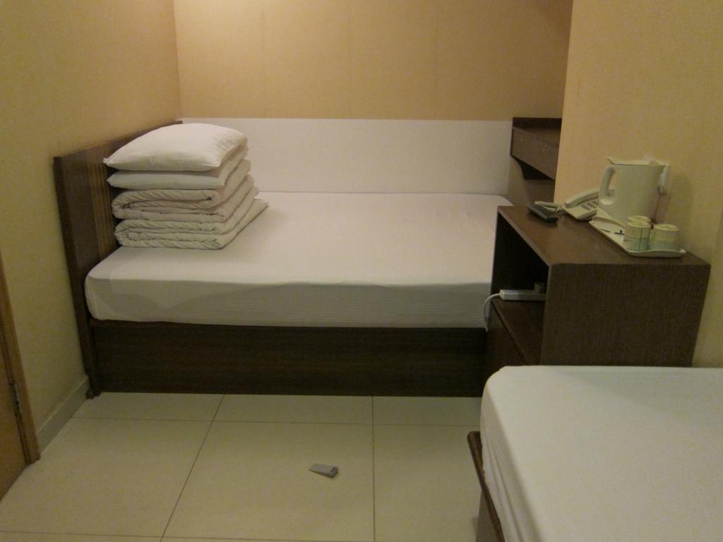 Wai Fan Guest house *