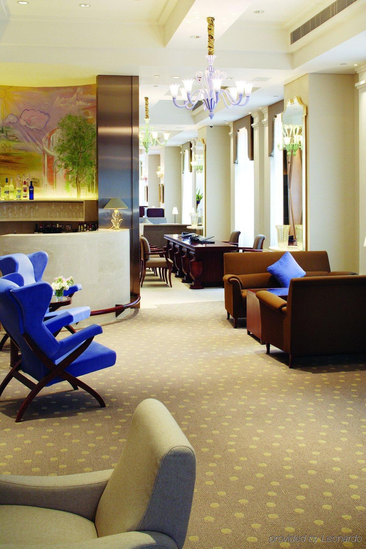 Hotel Lanson Place Causeway Bay,