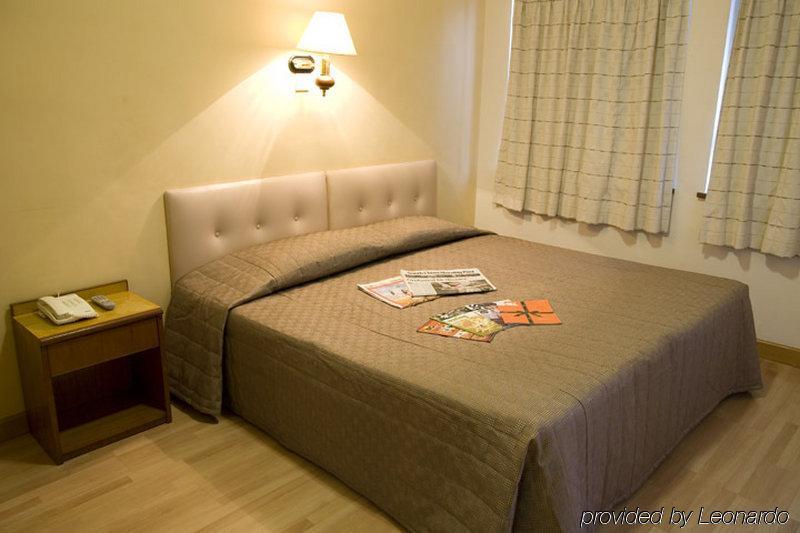 Hotel Anne Black