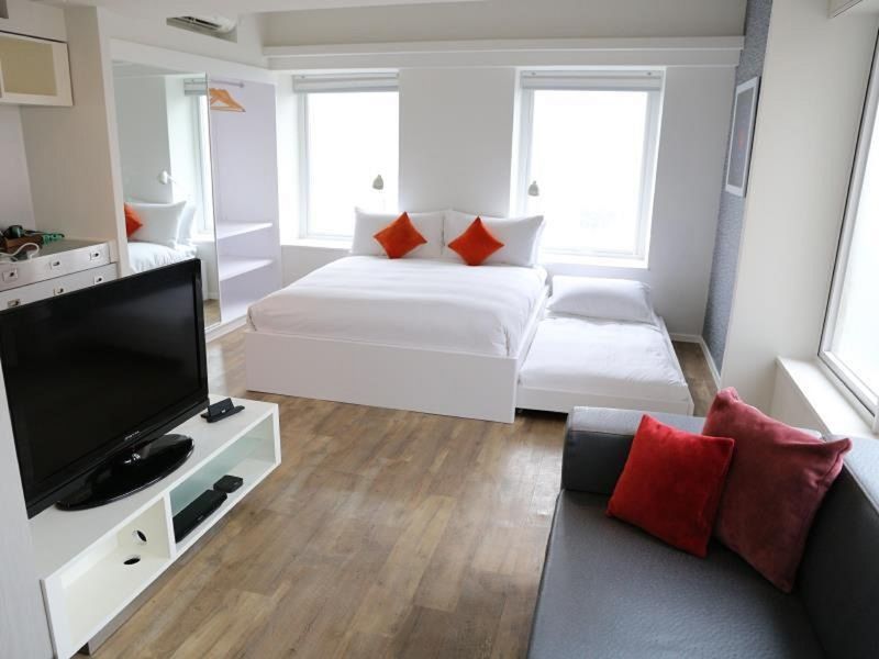 Ovolo West Kowloon
