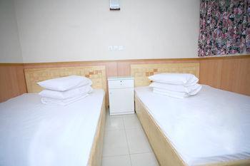 Hotel Wide Easy